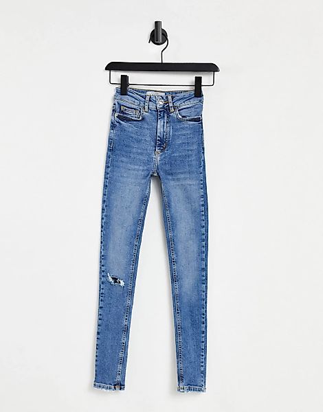 New Look – Jeans mit mittelhohem Bund und ausgefranstem Saum in Blau günstig online kaufen