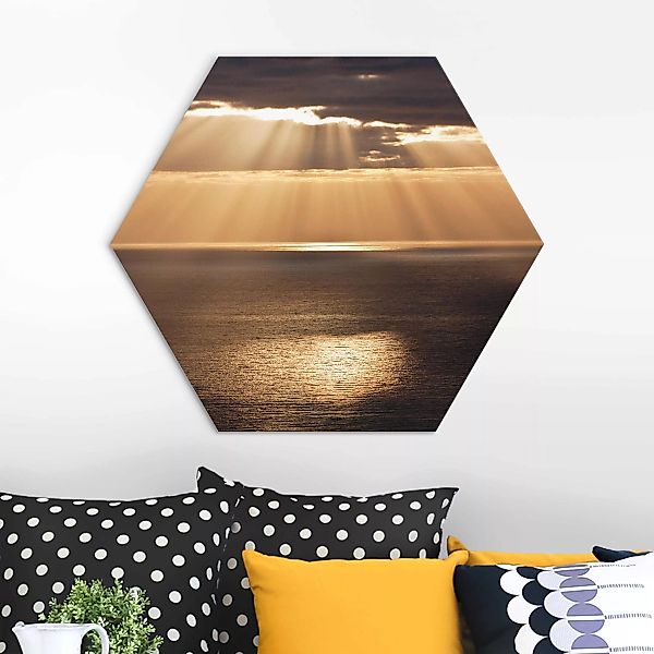 Hexagon-Alu-Dibond Bild Sonnenstrahlen über dem Meer günstig online kaufen