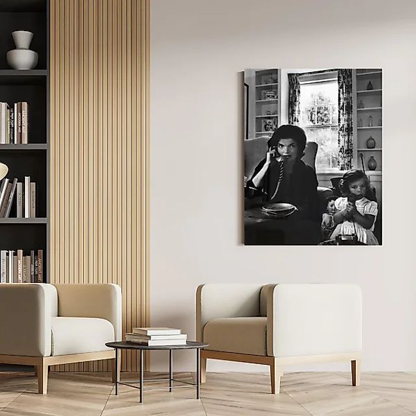 queence Acrylglasbild »Jackie Kennedy mit Kind«, Schwarz-Weiß-Frau-Stars-Po günstig online kaufen