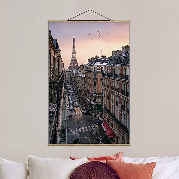 Stoffbild mit Posterleisten Eiffelturm bei Sonnenuntergang günstig online kaufen