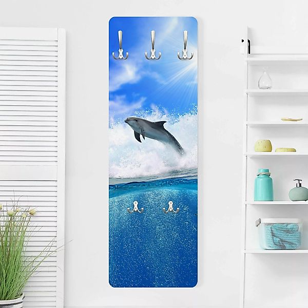 Wandgarderobe Holzpaneel Playing Dolphins günstig online kaufen