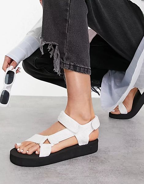 ASOS DESIGN – Fix Up – Sportliche Sandalen in Weiß günstig online kaufen