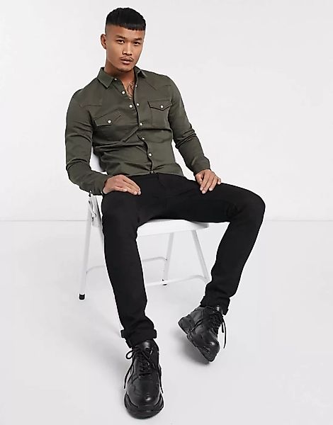 ASOS DESIGN – Enges Western-Jeanshemd in Khaki-Grün günstig online kaufen