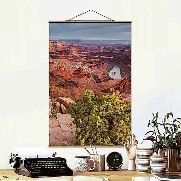 Stoffbild Berge mit Posterleisten - Hochformat Dead Horse Point Canyonlands günstig online kaufen