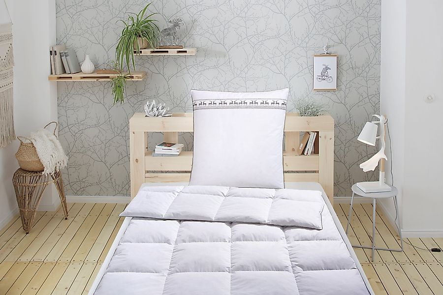 Älgdröm Federbettdecke + Kopfkissen "Forsakar, Bettdecke 135x200 cm, 155x22 günstig online kaufen