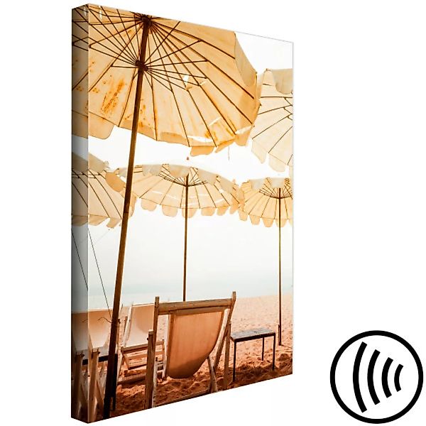 Bild auf Leinwand Strandschirme - Landschaft mit Sand, Liegestühlen und dem günstig online kaufen