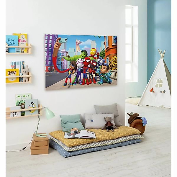 Komar Leinwandbild "Spidey and His Amazing Friends Selfie - Größe 90 x 60 c günstig online kaufen