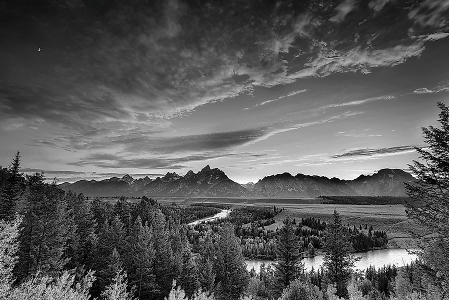 Papermoon Fototapete »Landschaft Schwarz & Weiß« günstig online kaufen