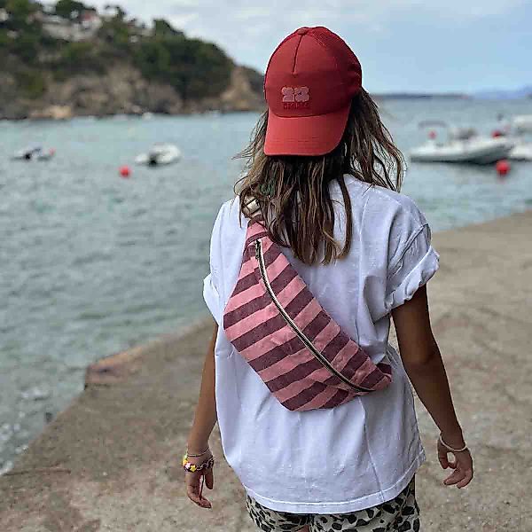suebidou Gürteltasche Gestreifte Gürteltasche in burgunderrot/flamingo günstig online kaufen