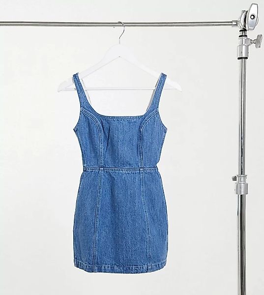ASOS DESIGN Petite – Jeanskleid im Pinny-Stil mit eckigem Ausschnitt in Bla günstig online kaufen
