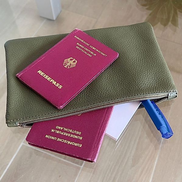 MIRROSI Dokumententasche aus hochwertigem Echtleder, Made günstig online kaufen