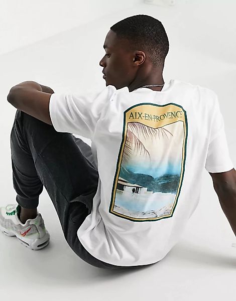 River Island – T-Shirt in Weiß mit tropischem Print auf dem Rücken günstig online kaufen