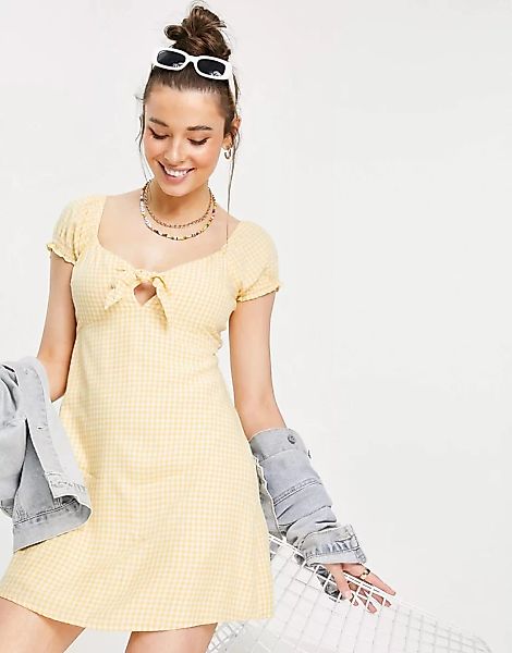 Hollister – Kariertes Kleid mit Puffärmeln und Rüschensaum in Gelb-Rosa günstig online kaufen