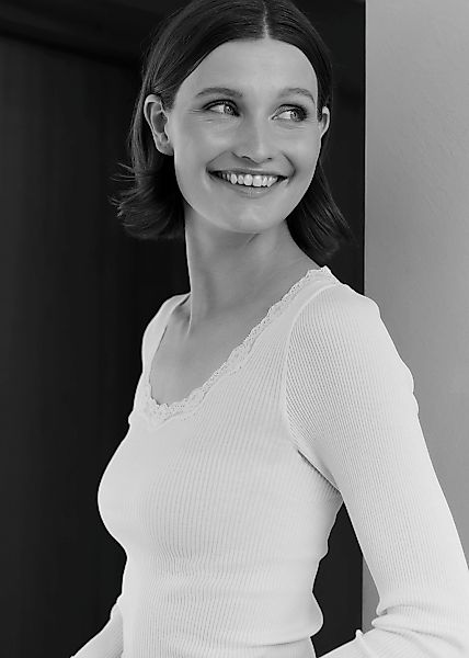 rosemunde Langarmshirt "Babette Silk Blouse", Rundhalsausschnitt mit Spitze günstig online kaufen