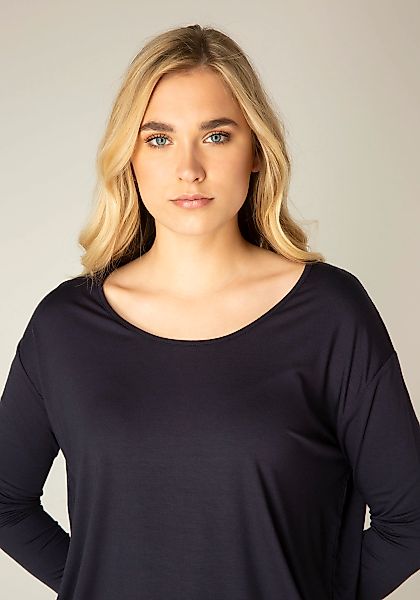 Base Level Langarmshirt "Yolanda", Weiter Schnitt mir formgebendem Einsatz günstig online kaufen