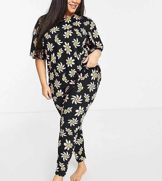 ASOS DESIGN Curve – Pyjama-Set in Schwarz mit Oversize-T-Shirt und Leggings günstig online kaufen