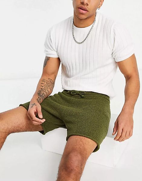 ASOS DESIGN – Strukturierte Strick-Shorts in Khaki-Grün günstig online kaufen