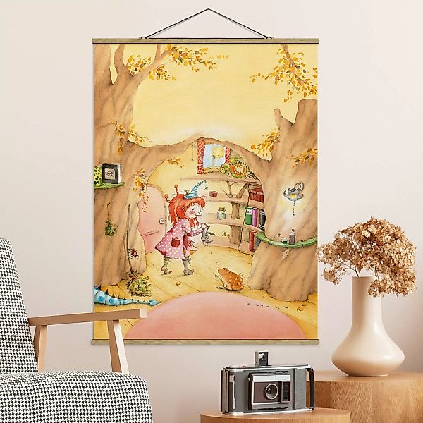 Stoffbild Kinderzimmer mit Posterleisten - Hochformat Frida sucht ihre Sach günstig online kaufen