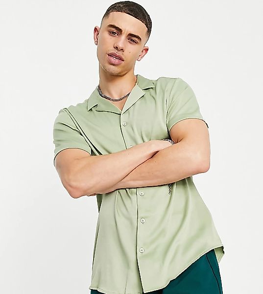 New Look – Kurzärmliges Satinhemd in Khaki-Grün günstig online kaufen