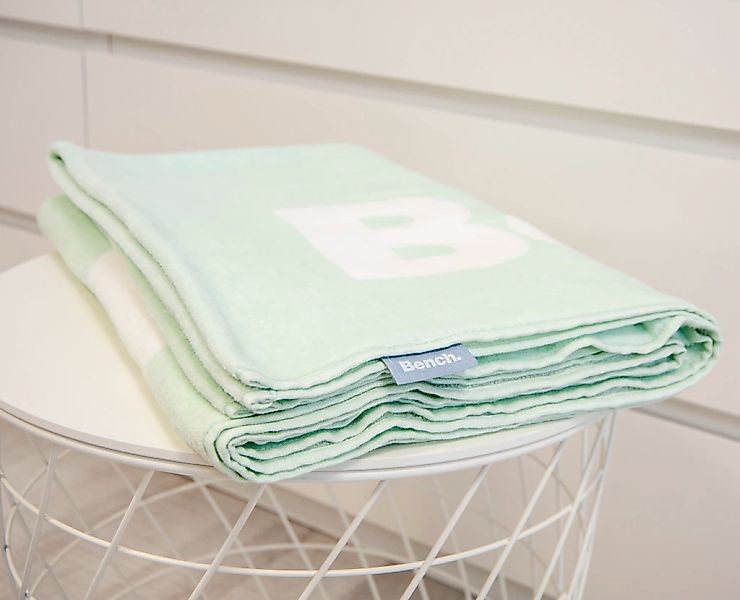 Bench. Strandtuch Bench, Velours (1-St), mit günstig online kaufen