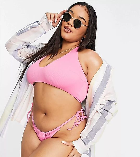 We Are We Wear Plus – Gerippte, wendbare Bikinihose in Rosa mit seitlichen günstig online kaufen