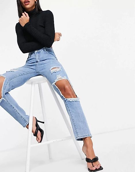 I Saw It First – Blaue Mom-Jeans mit Zierausschnitt am Knie günstig online kaufen