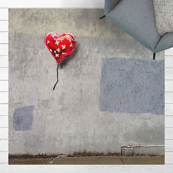 Vinyl-Teppich Herz mit Pflastern - Brandalised ft. Graffiti by Banksy günstig online kaufen