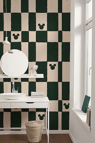 Komar Vlies Fototapete Disney Mickey Mouse Green Chess Rosa-Grün günstig online kaufen