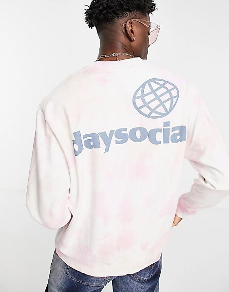 ASOS Daysocial – Lockeres Sweatshirt mit Batikmuster und Logoprint in Rosa günstig online kaufen