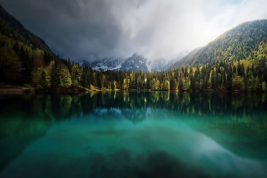 Papermoon Fototapete »Photo-Art CLARA GAMITO, BERGSEE AN BEWÖLKTEM TAG II« günstig online kaufen