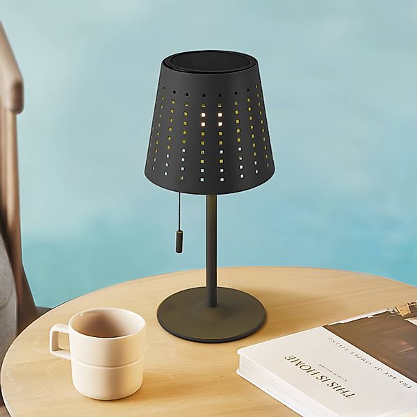 Lindby LED-Solar-Tischleuchte Hilario, schwarz, Eisen, Akku günstig online kaufen