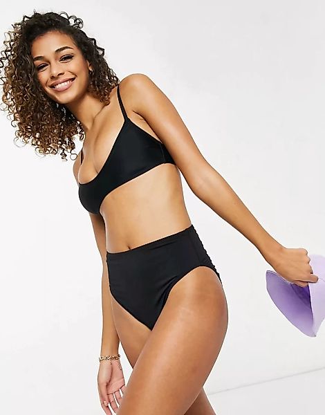 New Look – Schwarze Bikinihose mit hohem Beinausschnitt und hohem Bund günstig online kaufen