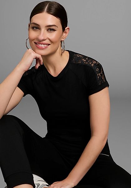 Bruno Banani T-Shirt mit Spitzen-Einsatz im Raglan-Ärmel günstig online kaufen