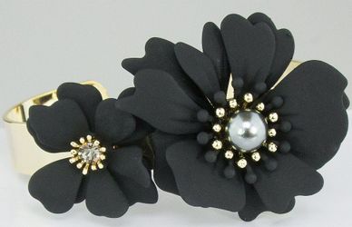 LUISIA® Armreif Armspange "Nelia" mit Blumen günstig online kaufen