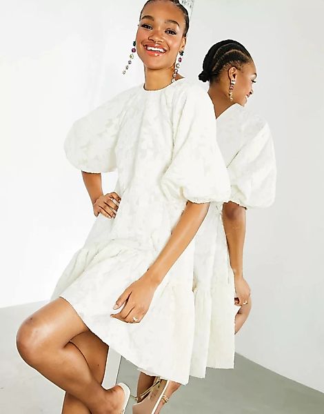 ASOS EDITION – Strukturiertes Hängerkleid mit gerafftem Saum-Weiß günstig online kaufen