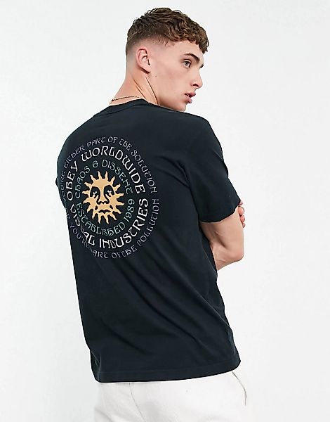 Obey – T-Shirt aus Bio-Baumwolle mit „Be Here Now“-Rückenprint-Schwarz günstig online kaufen