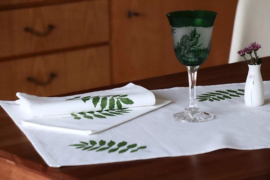 Tischläufer "Pflanzenblatt" Handbedruckt günstig online kaufen