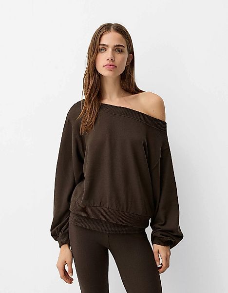 Bershka Soft-Touch-Pullover Mit Asymmetrischem Ausschnitt Damen Xs Braun günstig online kaufen