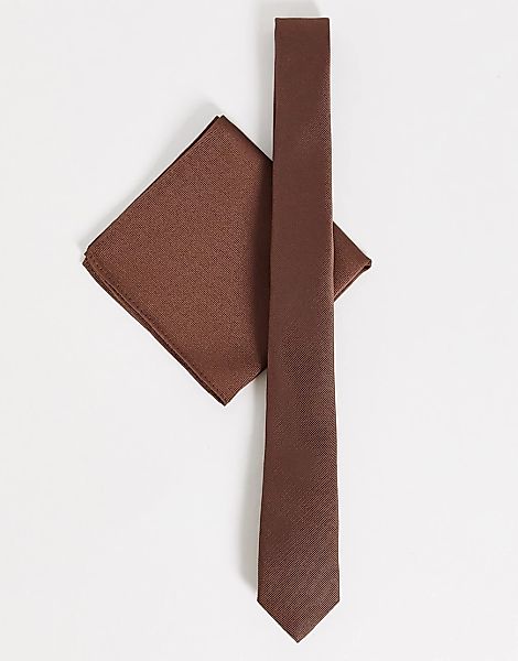 ASOS DESIGN – Schmale Krawatte und Einstecktuch in Schokoladenbraun günstig online kaufen