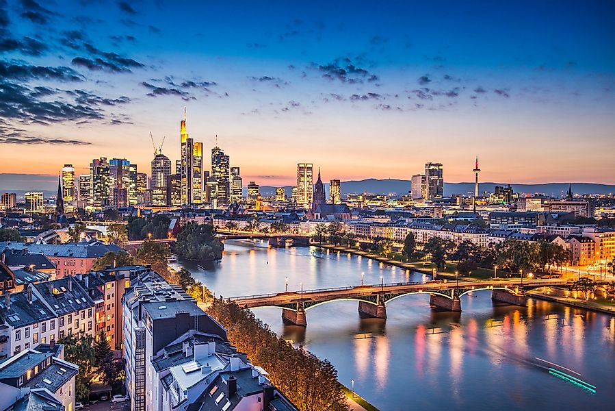 Papermoon Fototapete FRANKFURT-STADT FLUSS MAIN SKYLINE günstig online kaufen