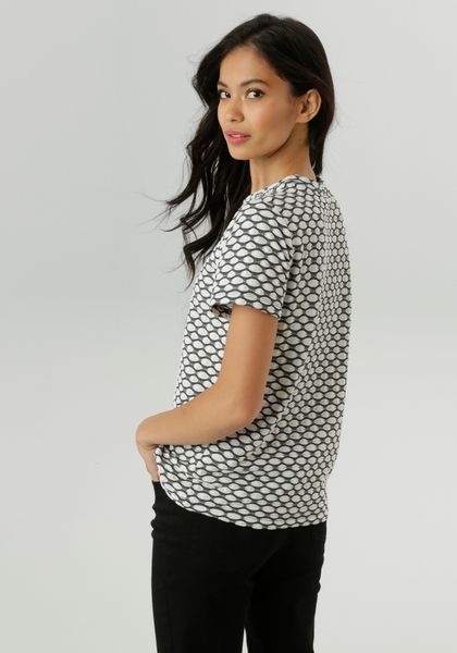 Aniston SELECTED T-Shirt mit moderner Oberflächenstruktur günstig online kaufen