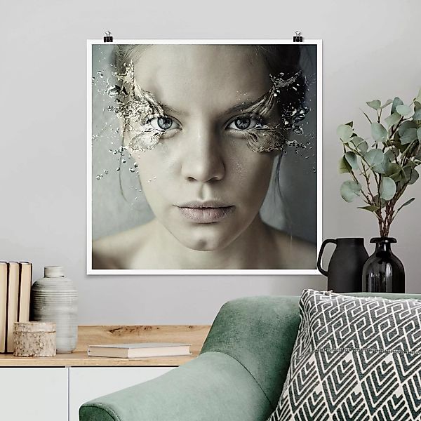 Poster Portrait - Quadrat Emotionale Frau günstig online kaufen