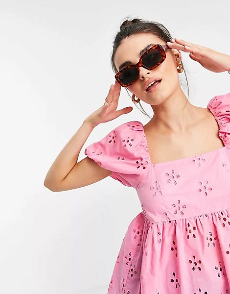 ASOS DESIGN – Hängerkleid in Rosa mit Gänseblümchen-Lochstickerei günstig online kaufen