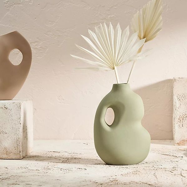 Schneid Studio Organic Vase, Salbeigruen - MADE.com günstig online kaufen