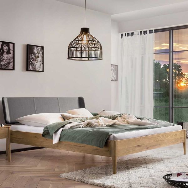 140x00 cm Bett Wildeiche geölt mit Polsterkopfteil in Dunkelgrau günstig online kaufen