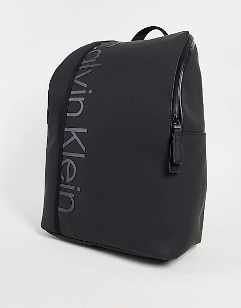 Calvin Klein – Wasserfester Reißverschluss in Schwarz mit Rundum-Reißversch günstig online kaufen