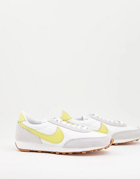 Nike – Daybreak – Sneaker in gebrochenem Weiß und Goldgelb-Goldfarben günstig online kaufen