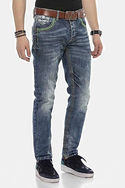 Cipo & Baxx Straight-Jeans "DENIM", bequeme Jeans mit auffälligen Ziernähte günstig online kaufen