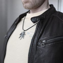 DALMARO Kette mit Anhänger Lederkette Edelstahlkette günstig online kaufen