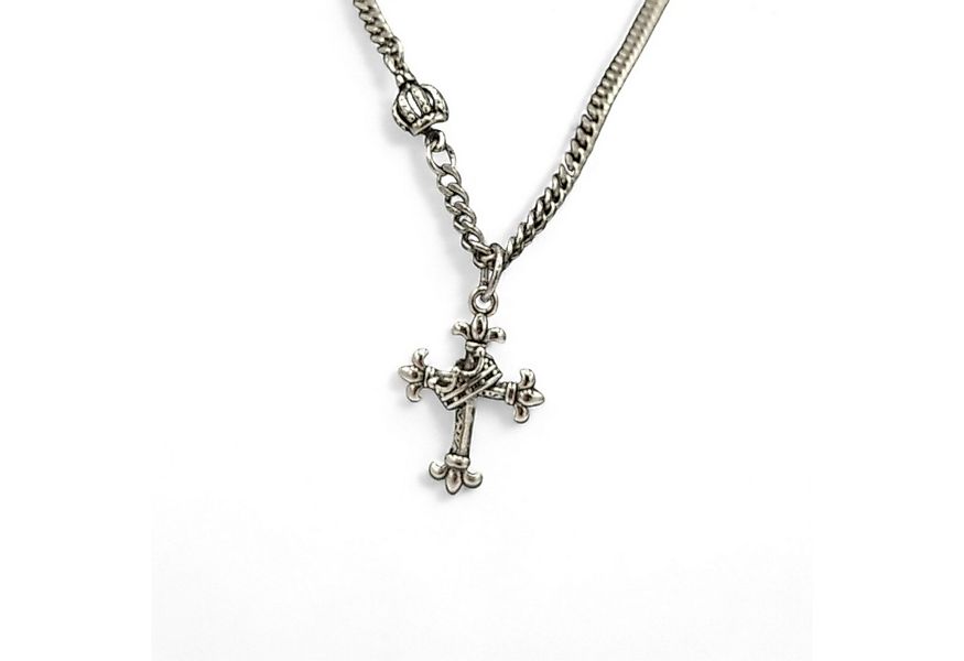 Eyecatcher Edelstahlkette Silberfarbene Halskette mit Kreuz in Lilienoptik günstig online kaufen